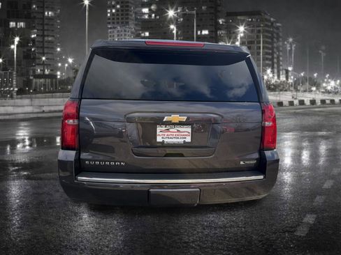Used 2017 Chevrolet Suburban Premier AWD/4WD image 8