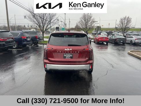 Certified 2023 Kia Telluride EX w/ EX Captain's Chair Package AWD/4WD image 13