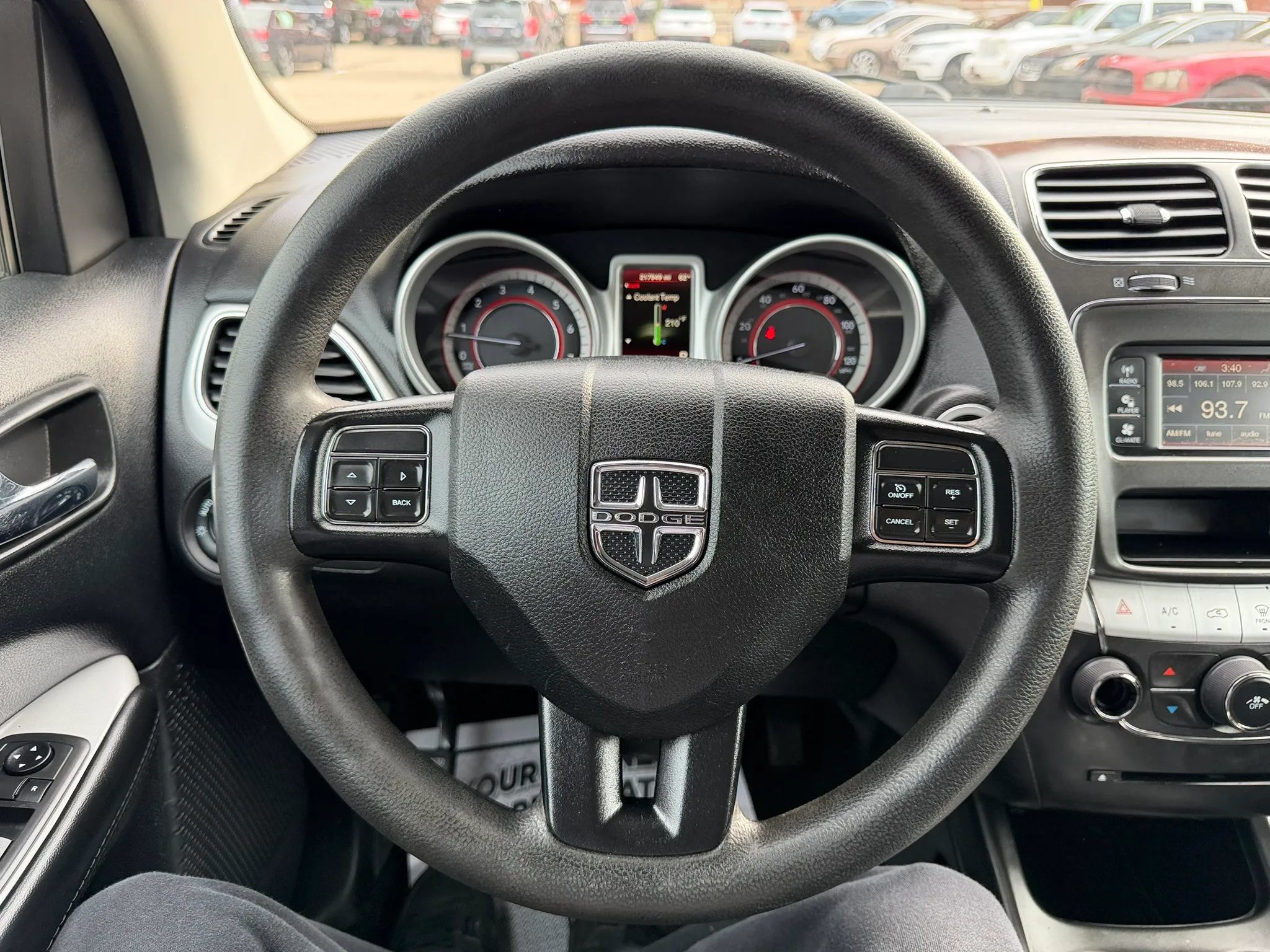 Used 2018 Dodge Journey SE FWD image 13