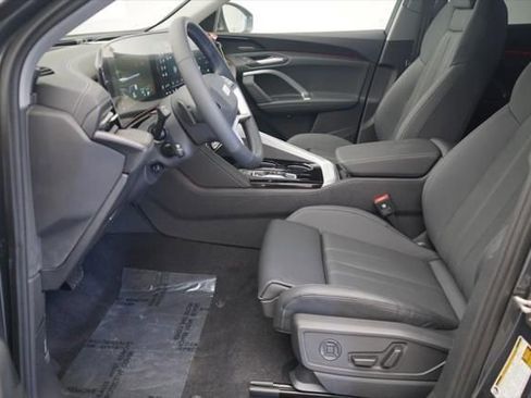 New 2025 Audi Q5 Prestige image 6