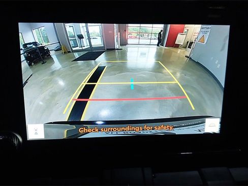 Used 2023 Toyota RAV4 SE image 25