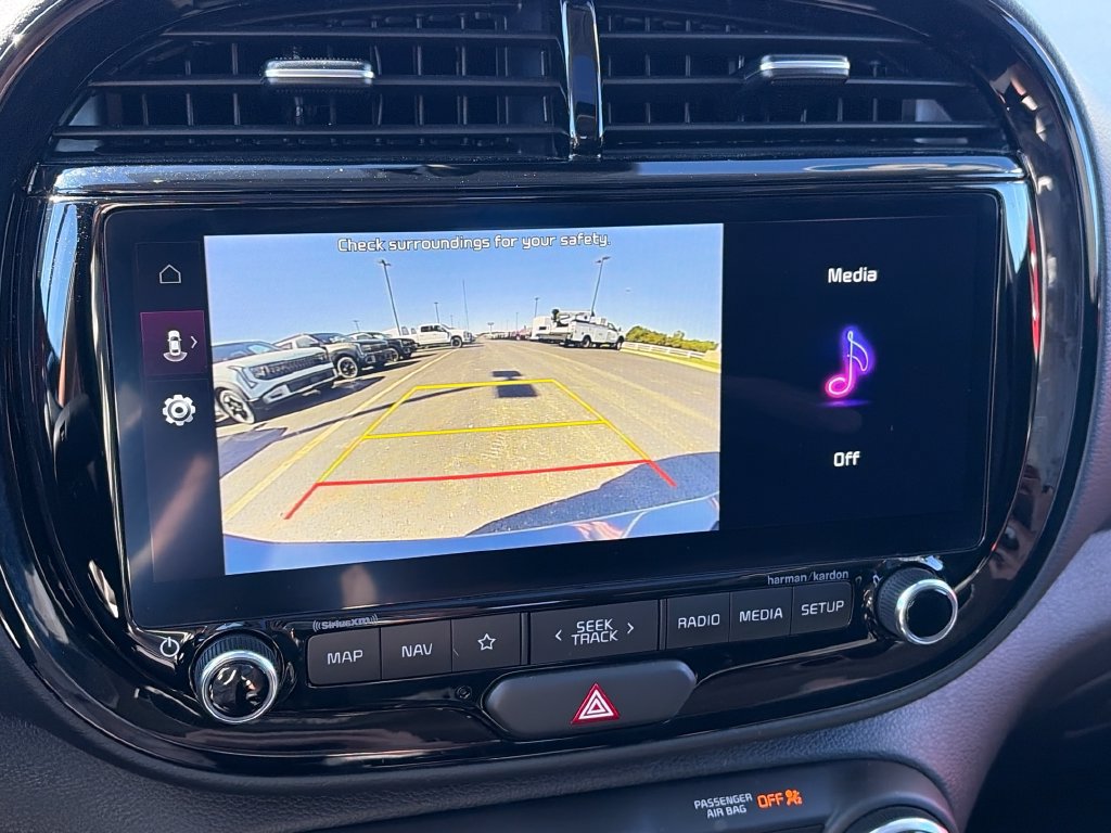 Used 2025 Kia Soul GT-Line w/ GT-Line Technology Package FWD image 22