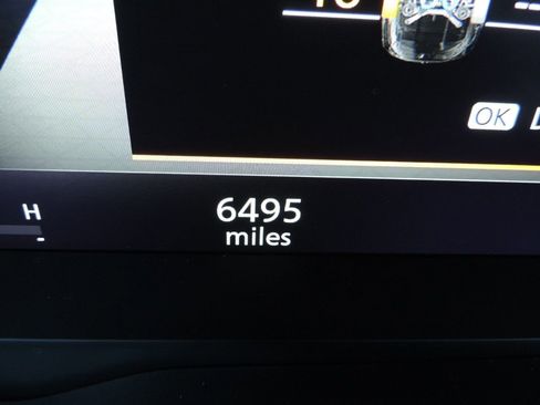 Used 2025 Nissan Rogue SL image 29