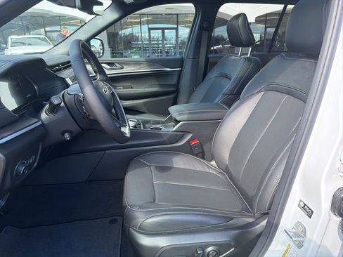 New 2026 Jeep Grand Cherokee Limited image 15