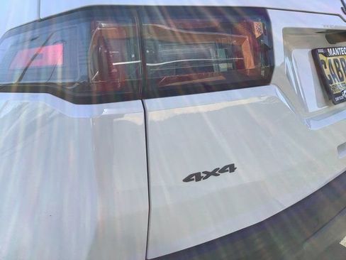 New 2026 Jeep Cherokee Limited image 45