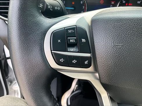 Used 2023 Ford Explorer XLT w/ Equipment Group 202A AWD/4WD image 23