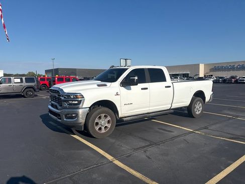 Used 2025 RAM 2500 Big Horn AWD/4WD image 5
