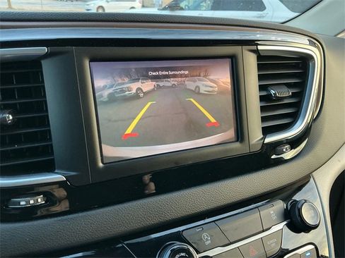 Used 2024 Chrysler Voyager LX image 23