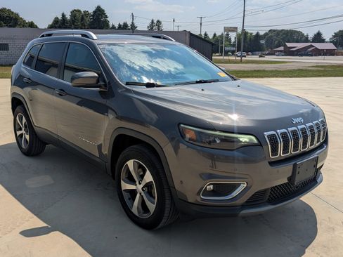 Used 2021 Jeep Cherokee Limited AWD/4WD image 7