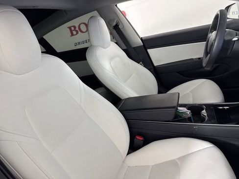 Used 2019 Tesla Model 3 Performance image 16