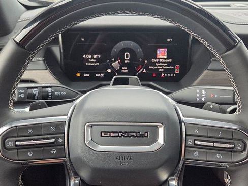 Used 2025 GMC Acadia Denali w/ Super Cruise Package image 24