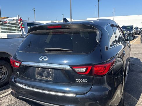 Used 2020 INFINITI QX60 Luxe w/ Essential Package image 3