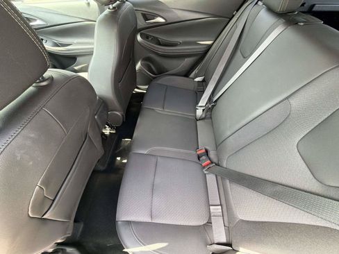 Used 2025 Buick Encore GX Preferred FWD image 19
