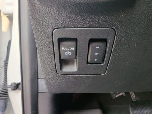 Used 2020 Ford F150 Lariat w/ Equipment Group 502A Luxury image 16