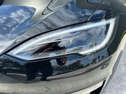 Used 2022 Tesla Model S image 13