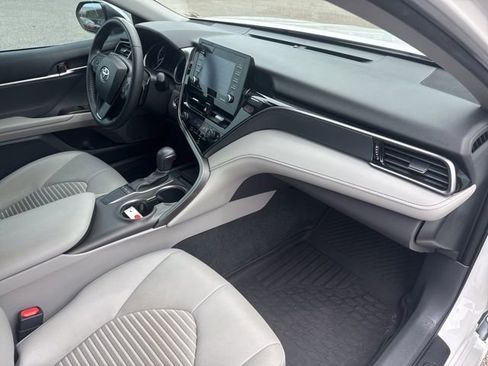 Used 2023 Toyota Camry SE w/ Convenience Package FWD image 24