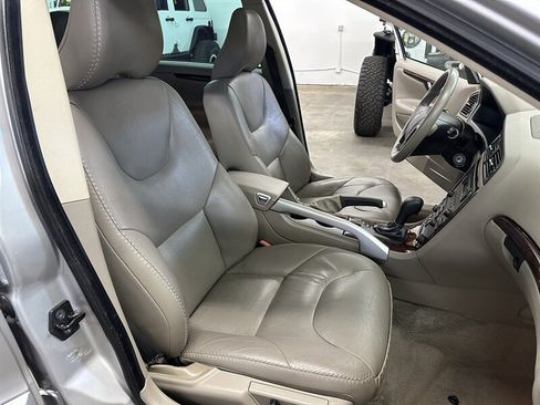 Used 2007 Volvo XC70 AWD/4WD image 26