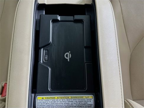 Used 2021 Toyota Highlander Platinum image 21