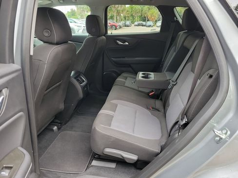 Used 2025 Chevrolet Blazer LT FWD image 8