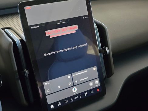 New 2025 Volvo EX30 Ultra AWD/4WD image 27