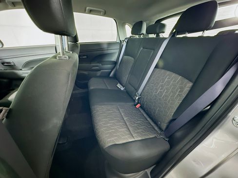 Used 2025 Mitsubishi Outlander Sport LE image 24