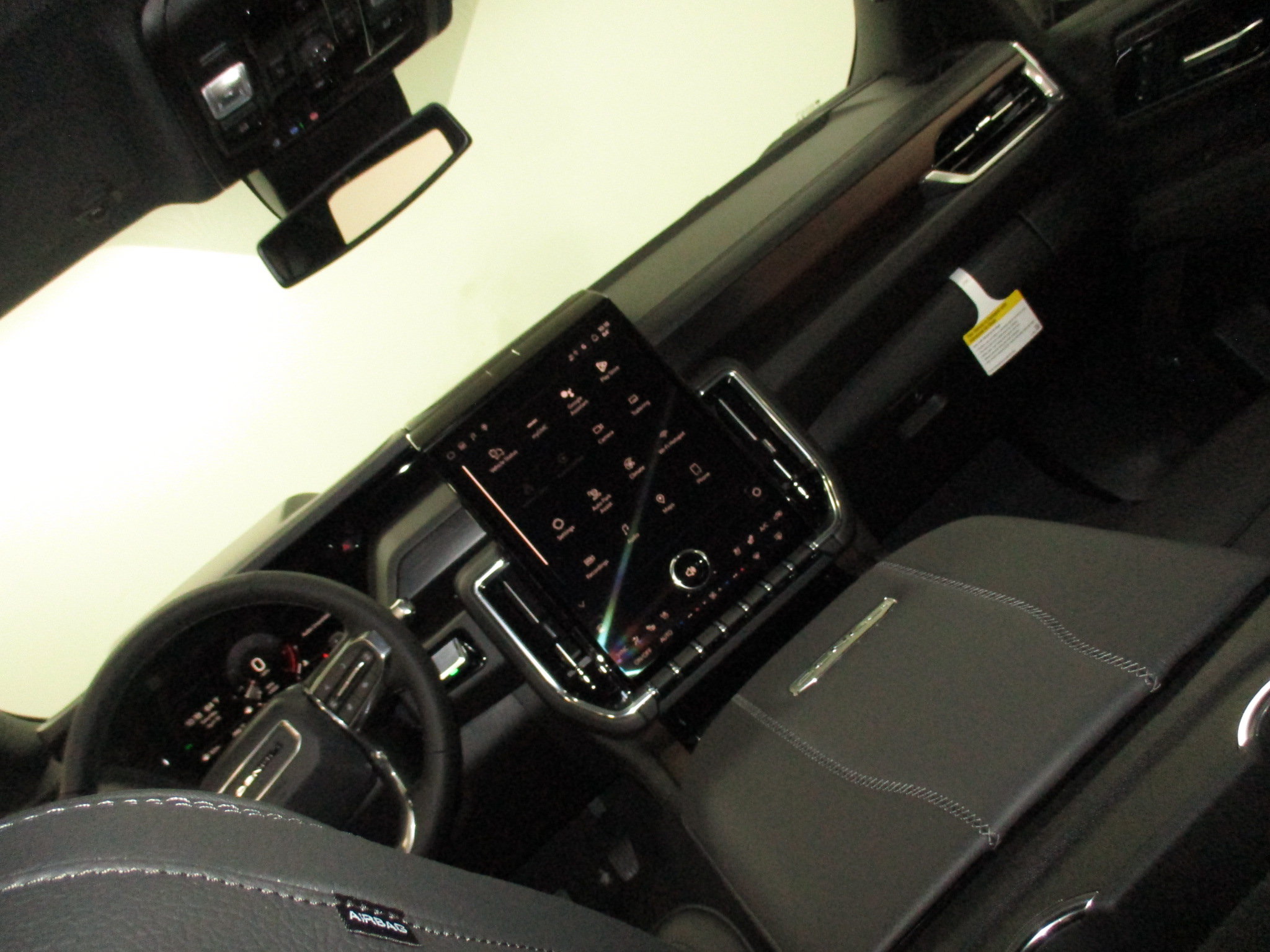 New 2026 GMC Yukon Denali w/ Sun & Power Step Package AWD/4WD image 21