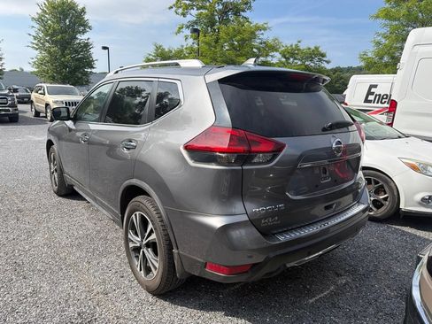 Used 2019 Nissan Rogue SV w/ Sun & Sound Touring Package AWD/4WD image 5