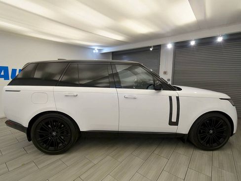 Used 2023 Land Rover Range Rover SE AWD/4WD image 6