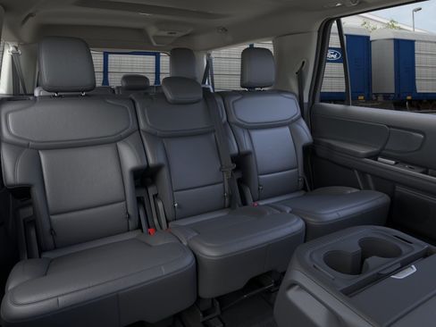New 2026 Ford Expedition Max Active AWD/4WD image 12