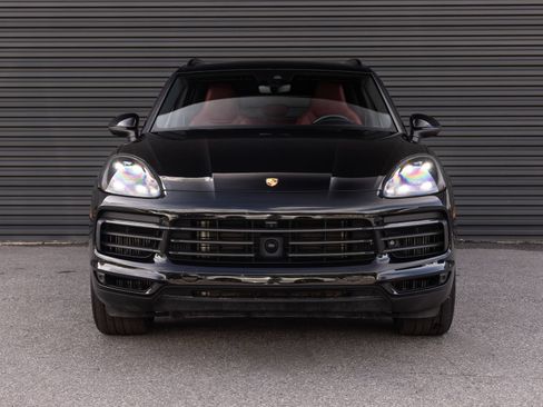 Certified 2023 Porsche Cayenne S Platinum AWD/4WD image 7