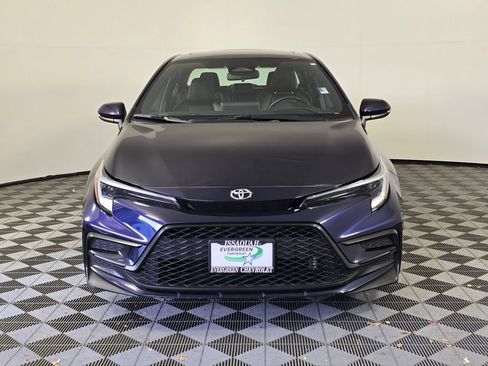 Used 2024 Toyota Corolla XSE FWD image 2