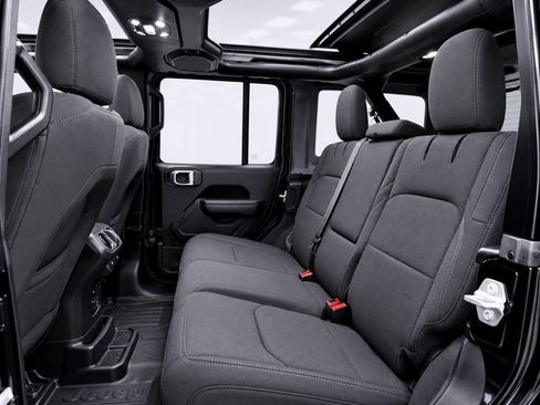 Used 2023 Jeep Wrangler Unlimited w/ Sun & Screen Package AWD/4WD image 24