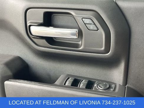 Used 2020 Chevrolet Silverado 1500 Custom w/ Custom Value Package image 21