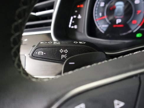 Used 2023 Audi Q8 Premium Plus w/ Premium Plus Package image 29