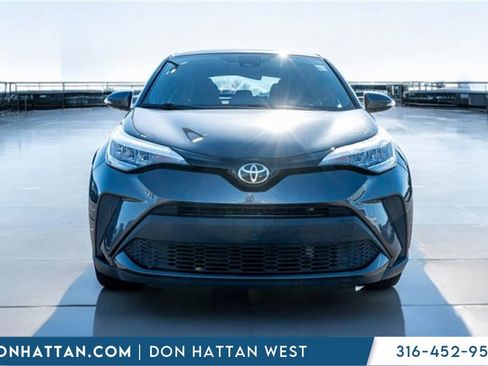 Used 2021 Toyota C-HR XLE image 34