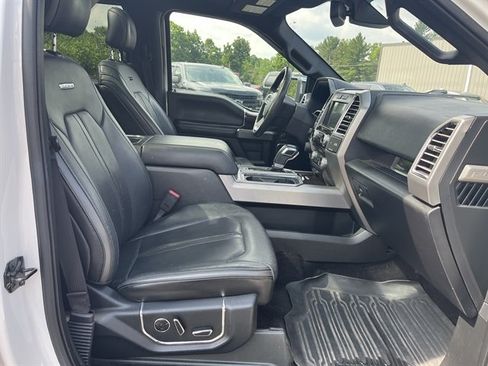 Used 2016 Ford F150 Platinum w/ Equipment Group 701A Luxury AWD/4WD image 39