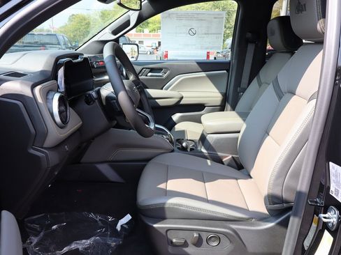 New 2026 Chevrolet Colorado ZR2 w/ ZR2 Bison Edition image 5