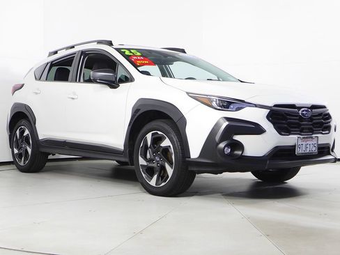 Certified 2025 Subaru Crosstrek 2.5i Limited w/ Crosstrek Mirror Package image 4