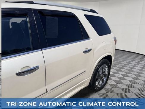 Used 2011 GMC Acadia Denali AWD/4WD image 12