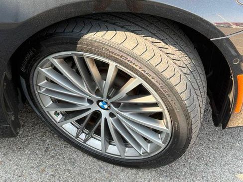 Used 2018 BMW 530i RWD image 17