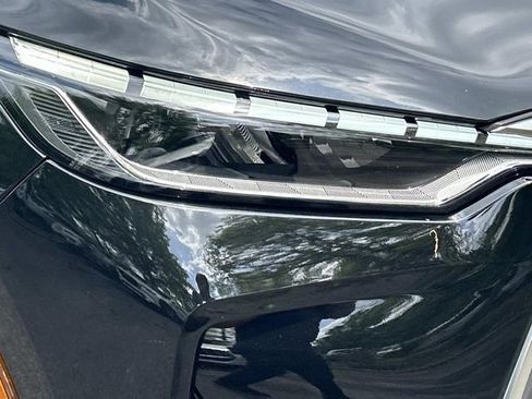 Certified 2026 INFINITI QX60 Luxe w/ Cargo Package FWD image 10