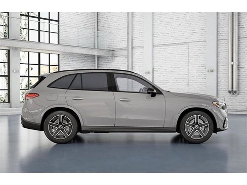New 2026 Mercedes-Benz GLC 300 4MATIC image 2