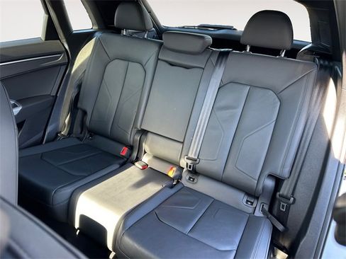Used 2021 Audi Q3 2.0T Premium w/ Convenience Package image 13