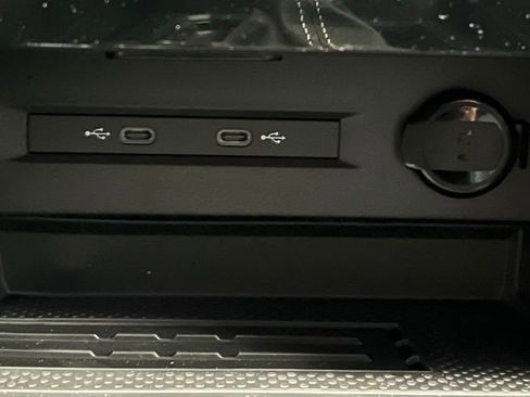 New 2025 Volkswagen Taos SEL image 13