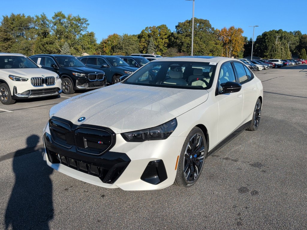 Used 2025 BMW i5 M60 w/ Dynamic Handling Package AWD/4WD image 2
