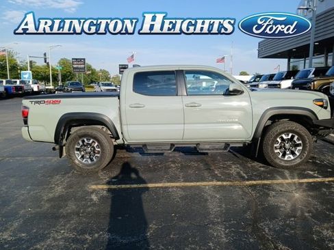 Used 2023 Toyota Tacoma TRD Off-Road w/ TRD Premium Off Road Package AWD/4WD image 1