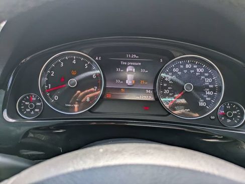 Used 2017 Volkswagen Touareg Wolfsburg Edition AWD/4WD image 28