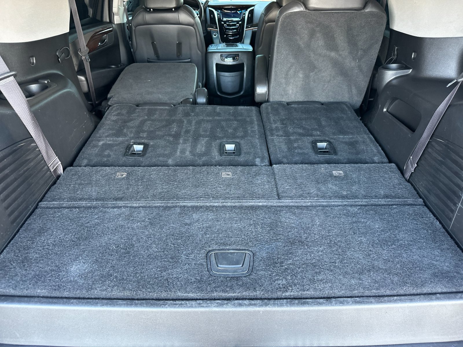 Used 2016 Cadillac Escalade 2WD image 17