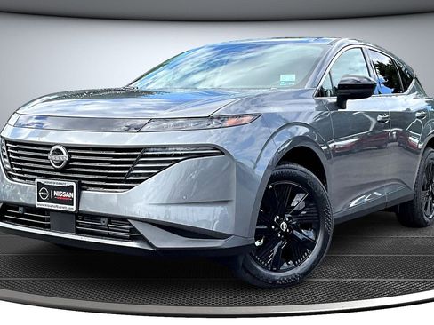 New 2025 Nissan Murano SV image 2