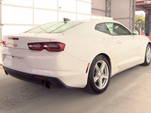 Used 2020 Chevrolet Camaro LT RWD image 5